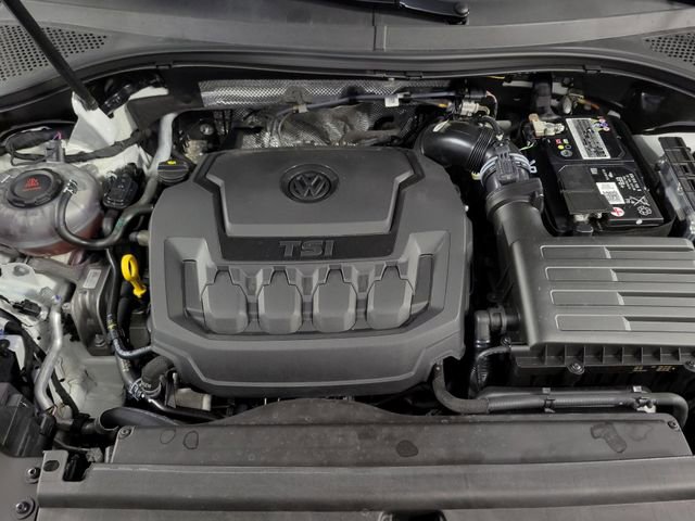 Used 2022 Volkswagen Tiguan SE R-Line image 12