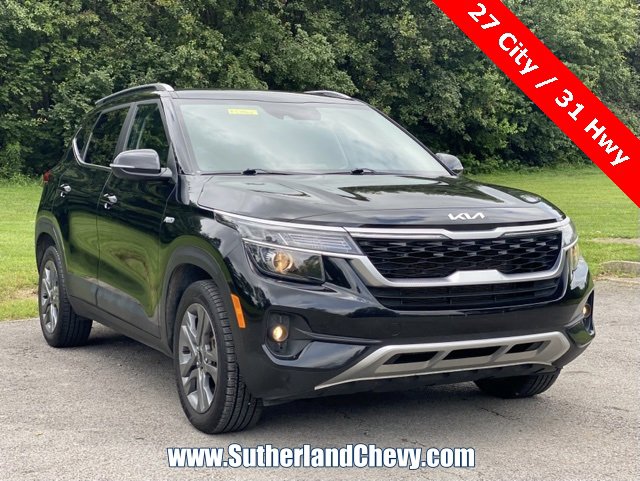 Used 2023 Kia Seltos S w/ Navigation Package image 9