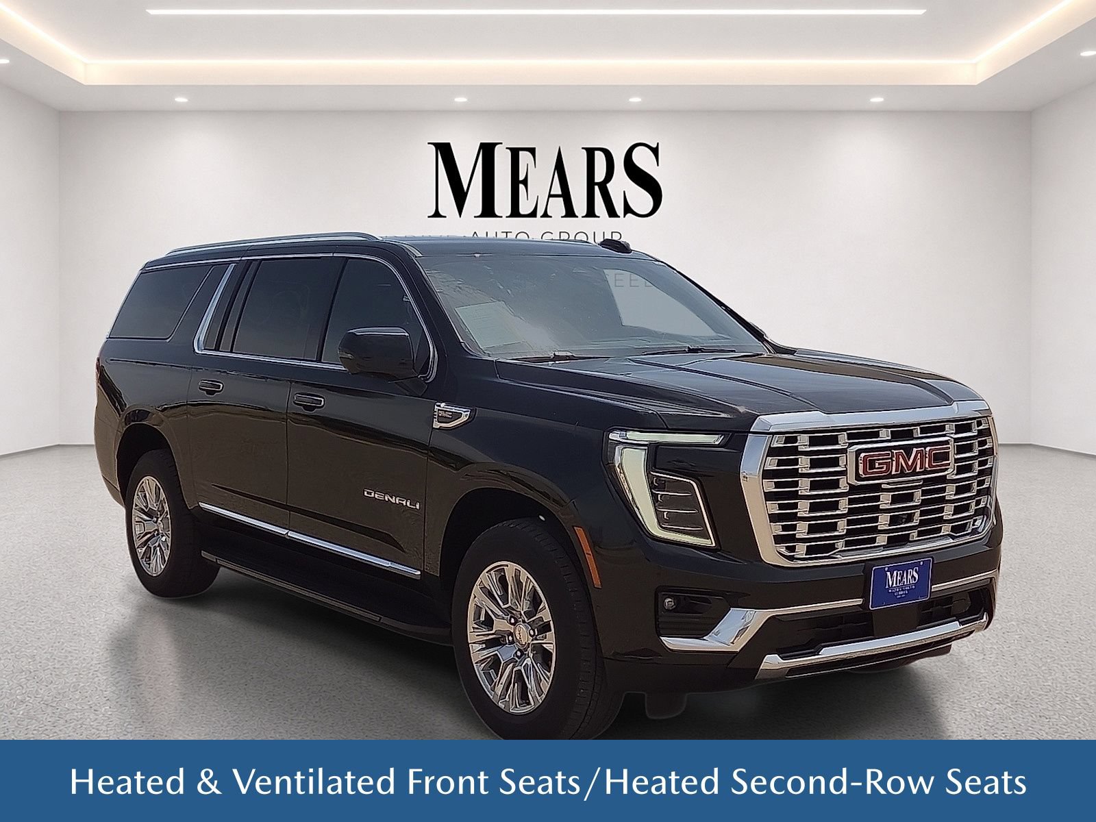 Used 2025 GMC Yukon XL Denali AWD/4WD image 8
