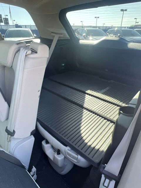 Used 2024 Volvo XC90 T8 Ultimate w/ Protection Package Premier AWD/4WD image 31