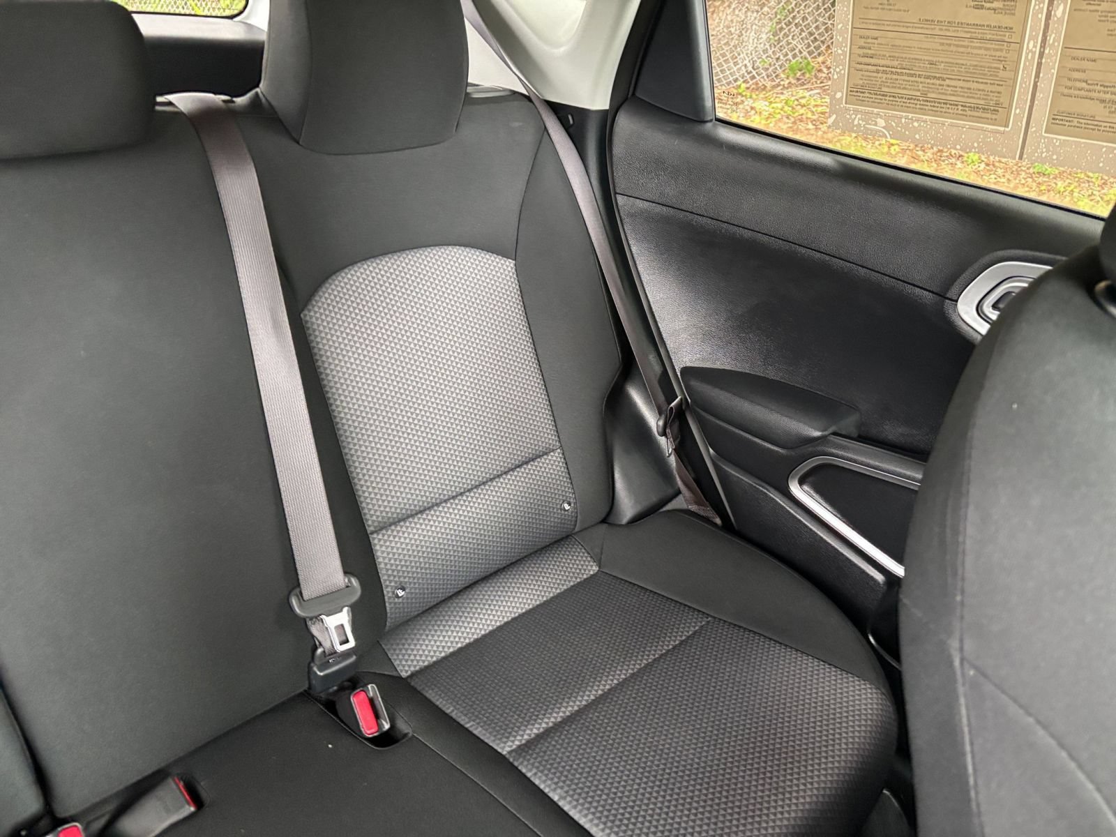 Used 2025 Kia Soul LX w/ LX Technology Package FWD image 36