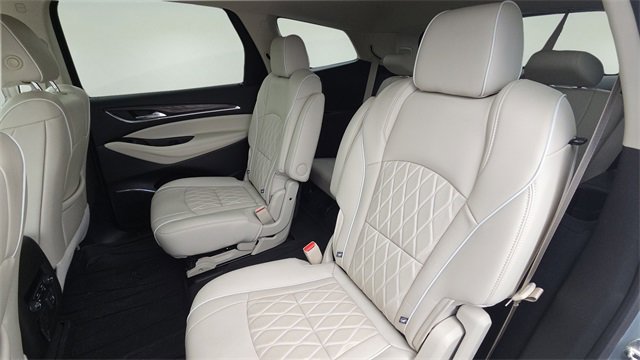 Used 2023 Buick Enclave Avenir w/ Avenir Technology Package image 32