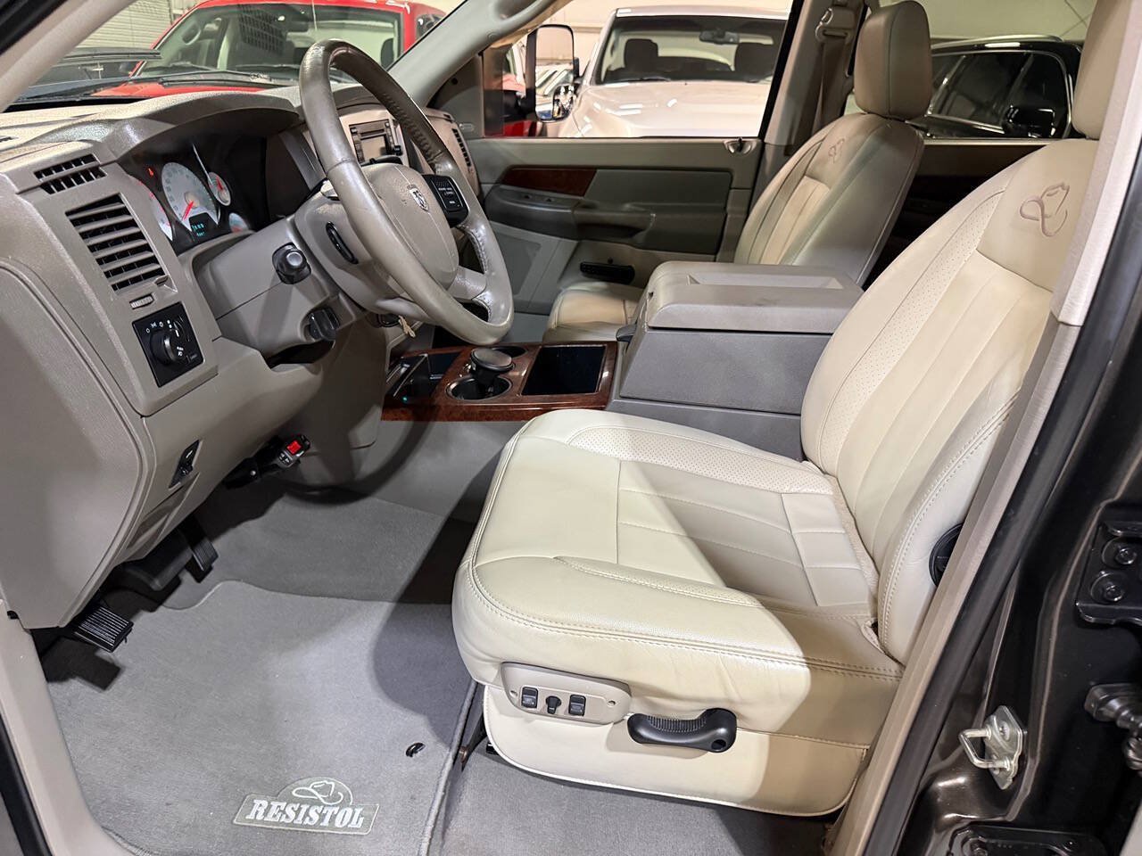Used 2008 Dodge Ram 3500 Truck Laramie AWD/4WD image 40