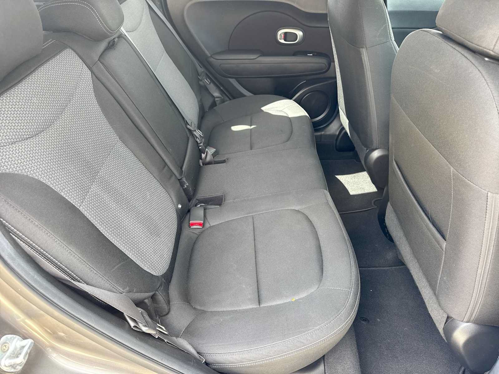 Used 2018 Kia Soul + FWD image 19