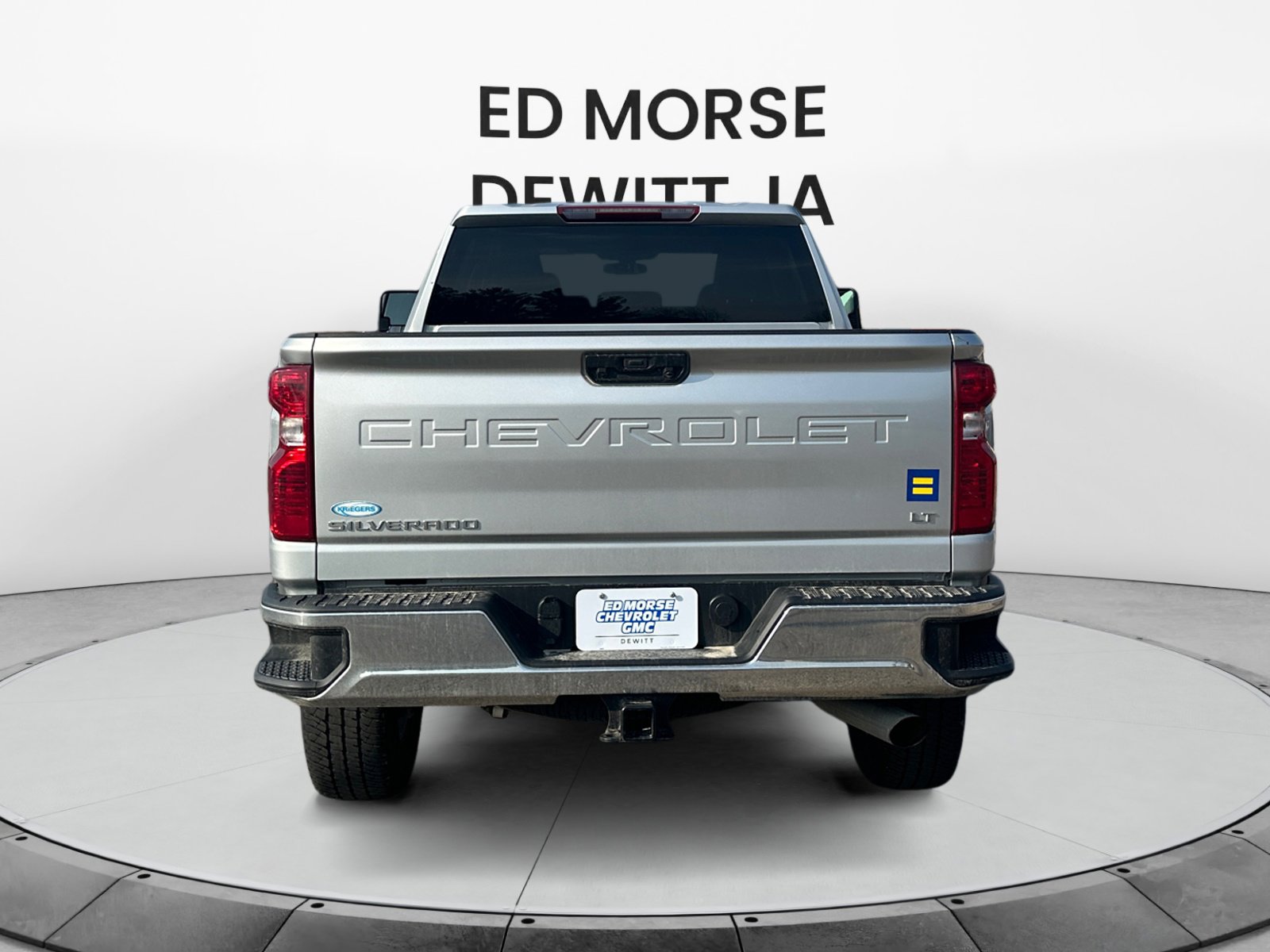 Used 2021 Chevrolet Silverado 2500 LT w/ Convenience Package image 4