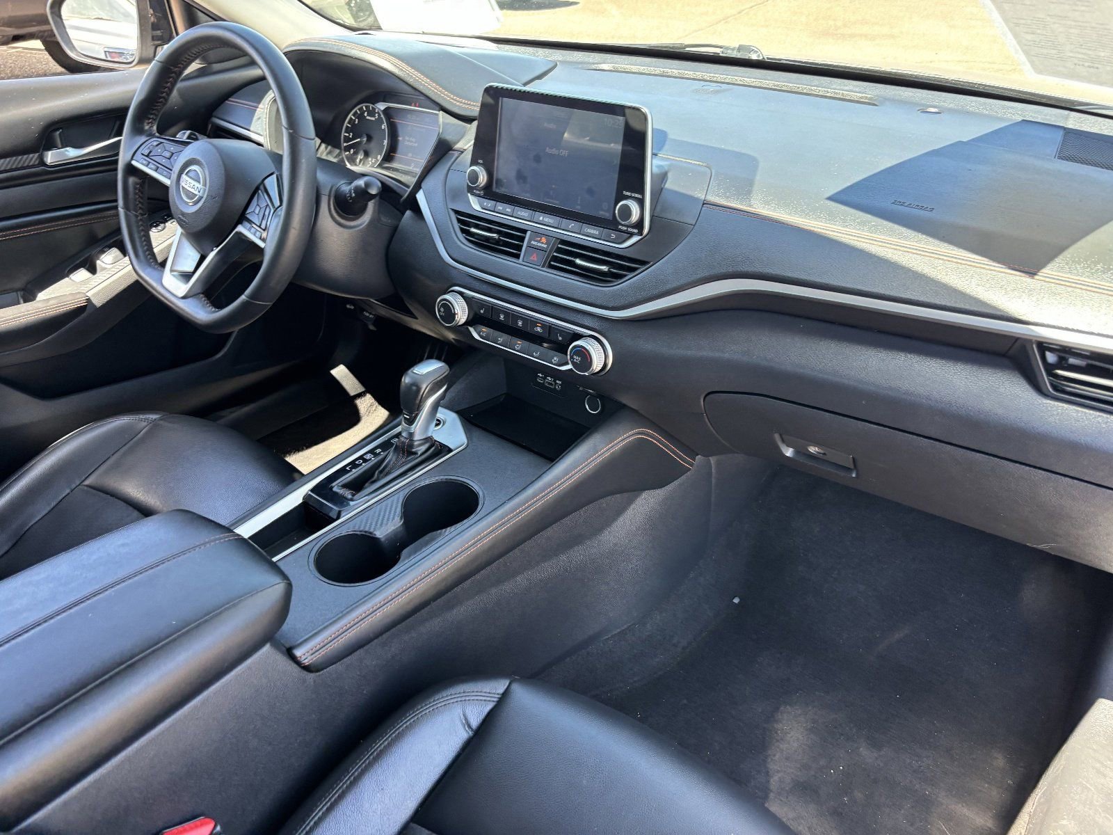 Used 2020 Nissan Altima 2.5 SR w/ Premium Package FWD image 13