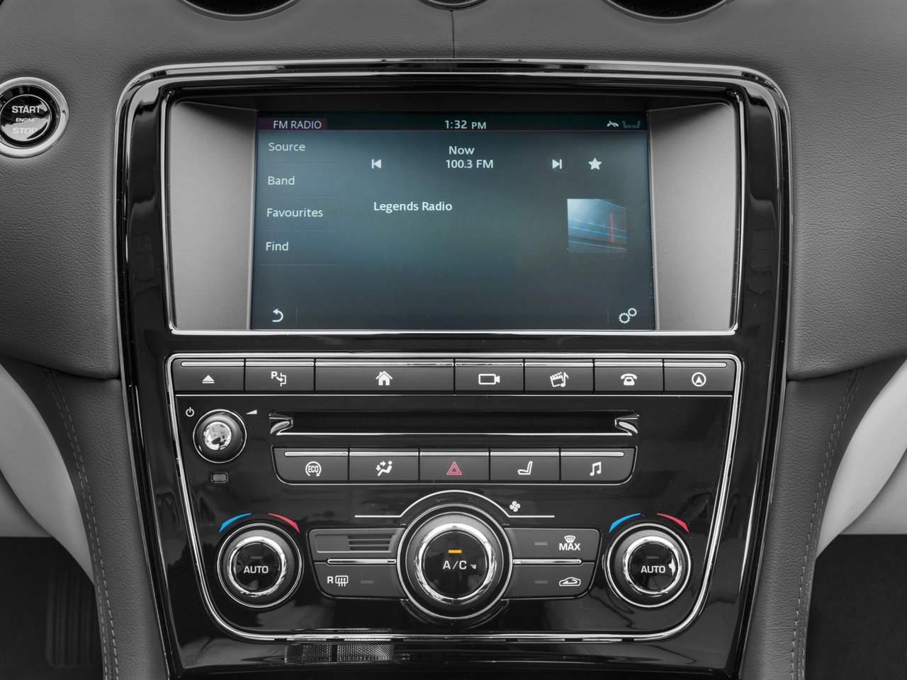 Used 2016 Jaguar XJ R-Sport image 56