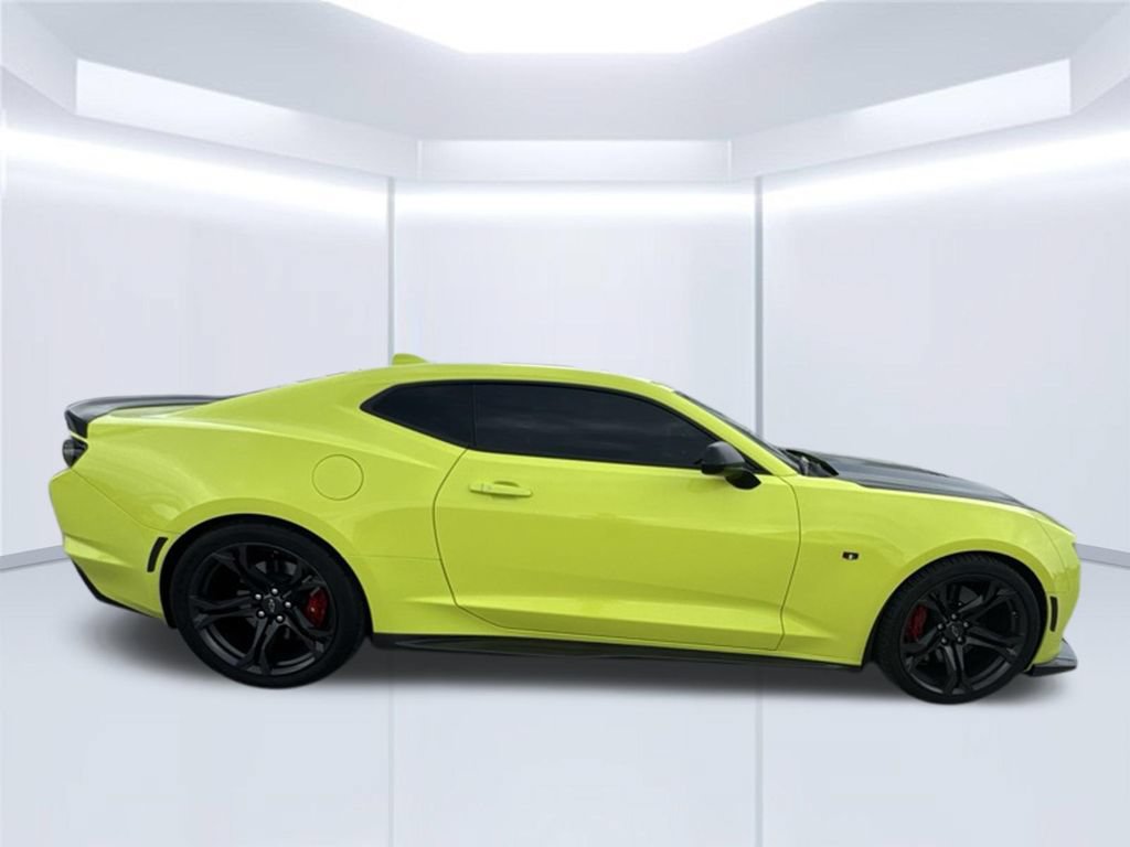Used 2021 Chevrolet Camaro SS RWD image 43