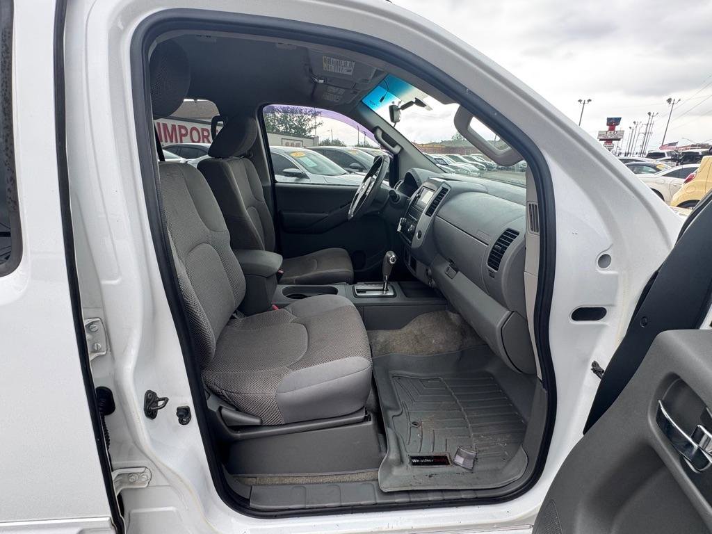 Used 2012 Nissan Frontier SV RWD image 12