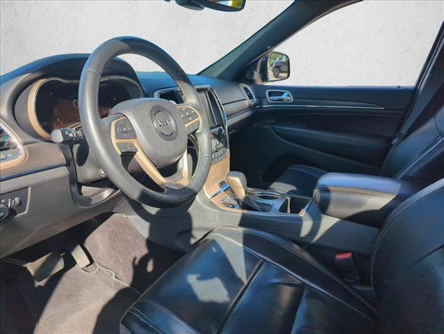 Used 2017 Jeep Grand Cherokee Limited w/ Luxury Group II image 5