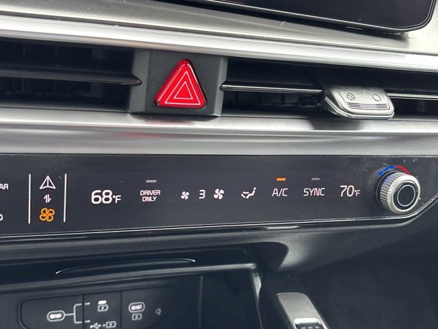 Used 2025 Kia Sorento EX image 34