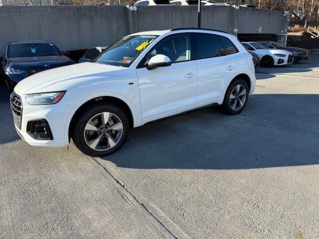 Used 2025 Audi Q5 2.0T Premium image 1