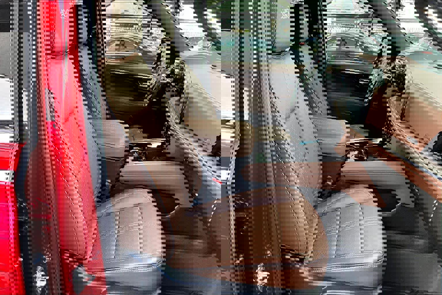 Used 2025 Chevrolet Tahoe High Country image 9