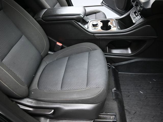 Used 2021 GMC Acadia SLE w/ Driver Convenience Package image 26