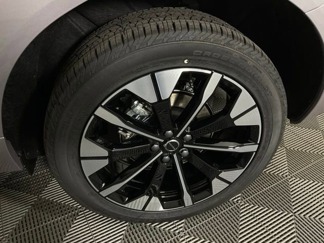New 2026 Volvo XC60 B5 Plus w/ Protection Package Premier image 42