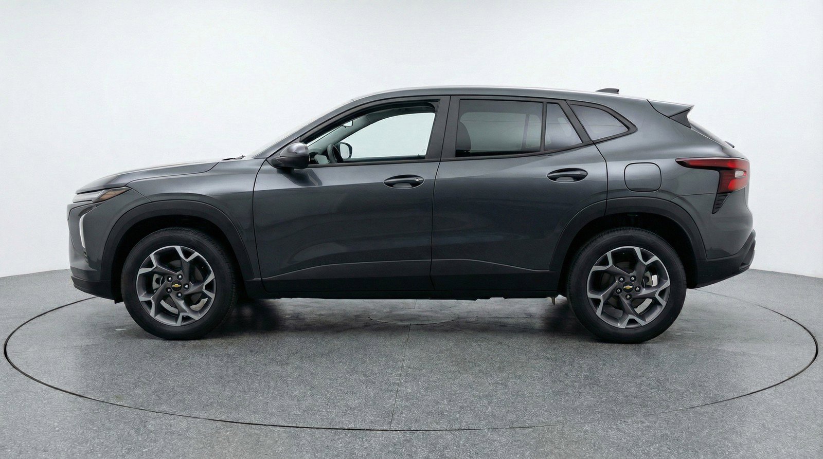 Used 2025 Chevrolet Trax LT image 5