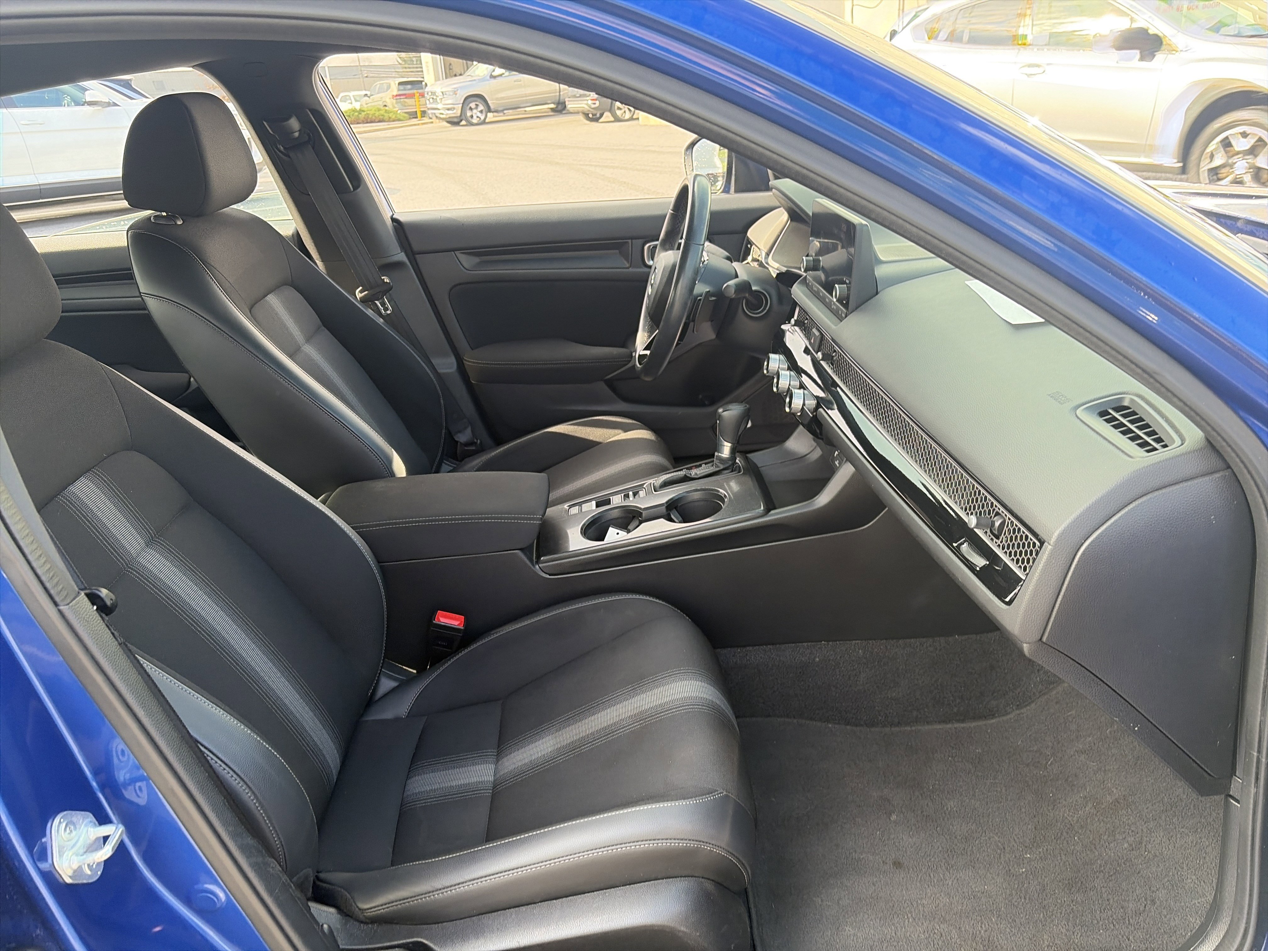 Used 2022 Honda Civic Sport image 25