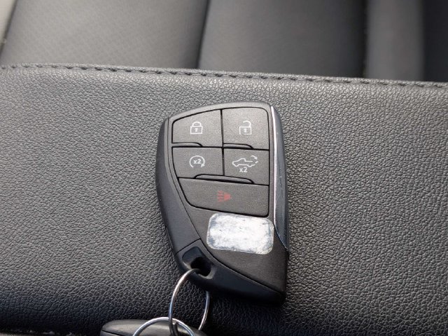 Used 2023 Chevrolet Silverado 1500 LT AWD/4WD image 30