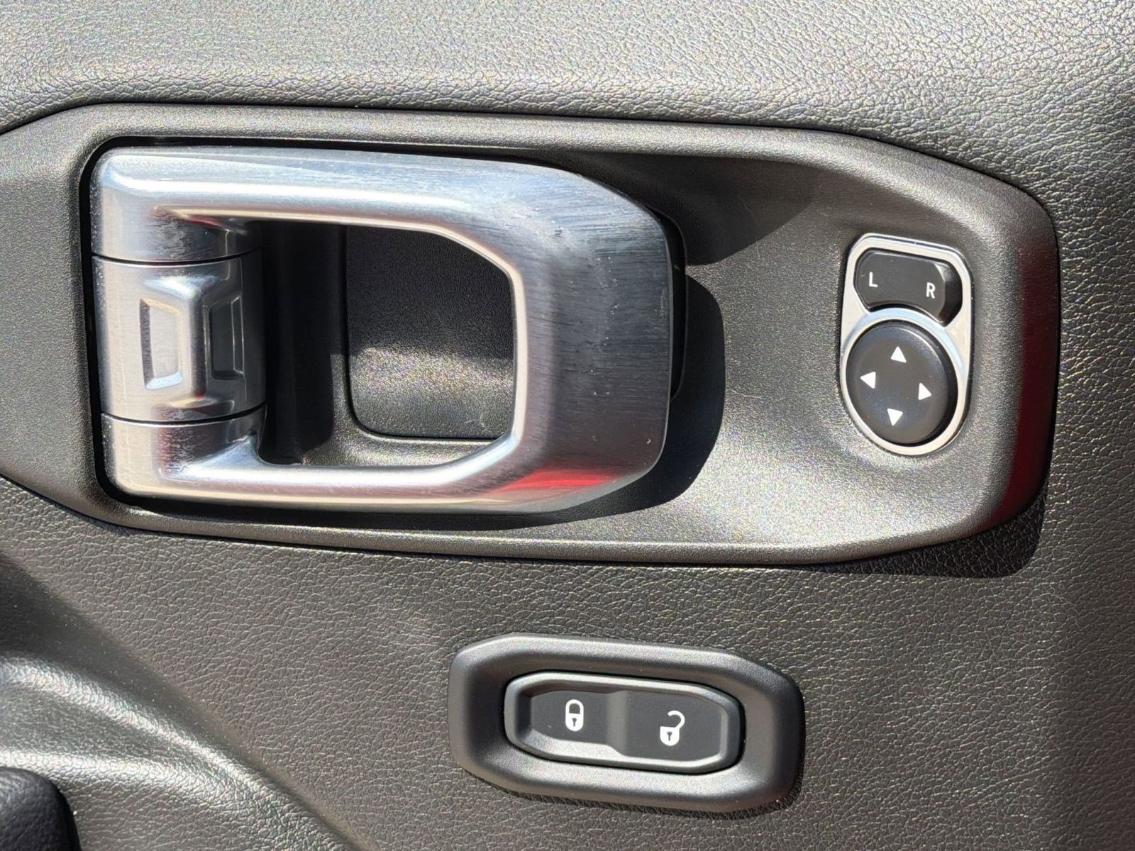 Certified 2024 Jeep Wrangler Sport S image 13