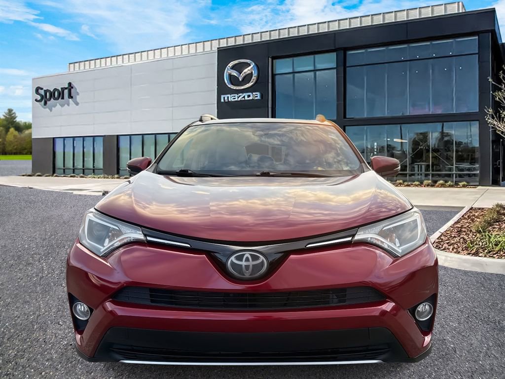 Used 2018 Toyota RAV4 XLE image 9
