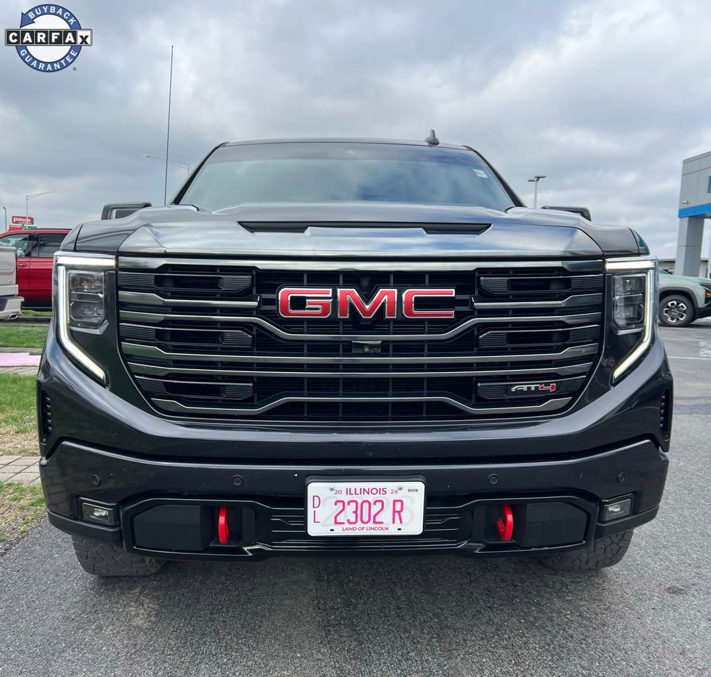 Used 2023 GMC Sierra 1500 AT4 w/ Technology Package AWD/4WD image 3