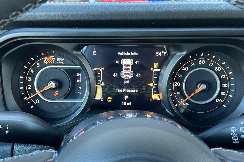 New 2026 Jeep Wrangler Unlimited Sahara AWD/4WD image 24