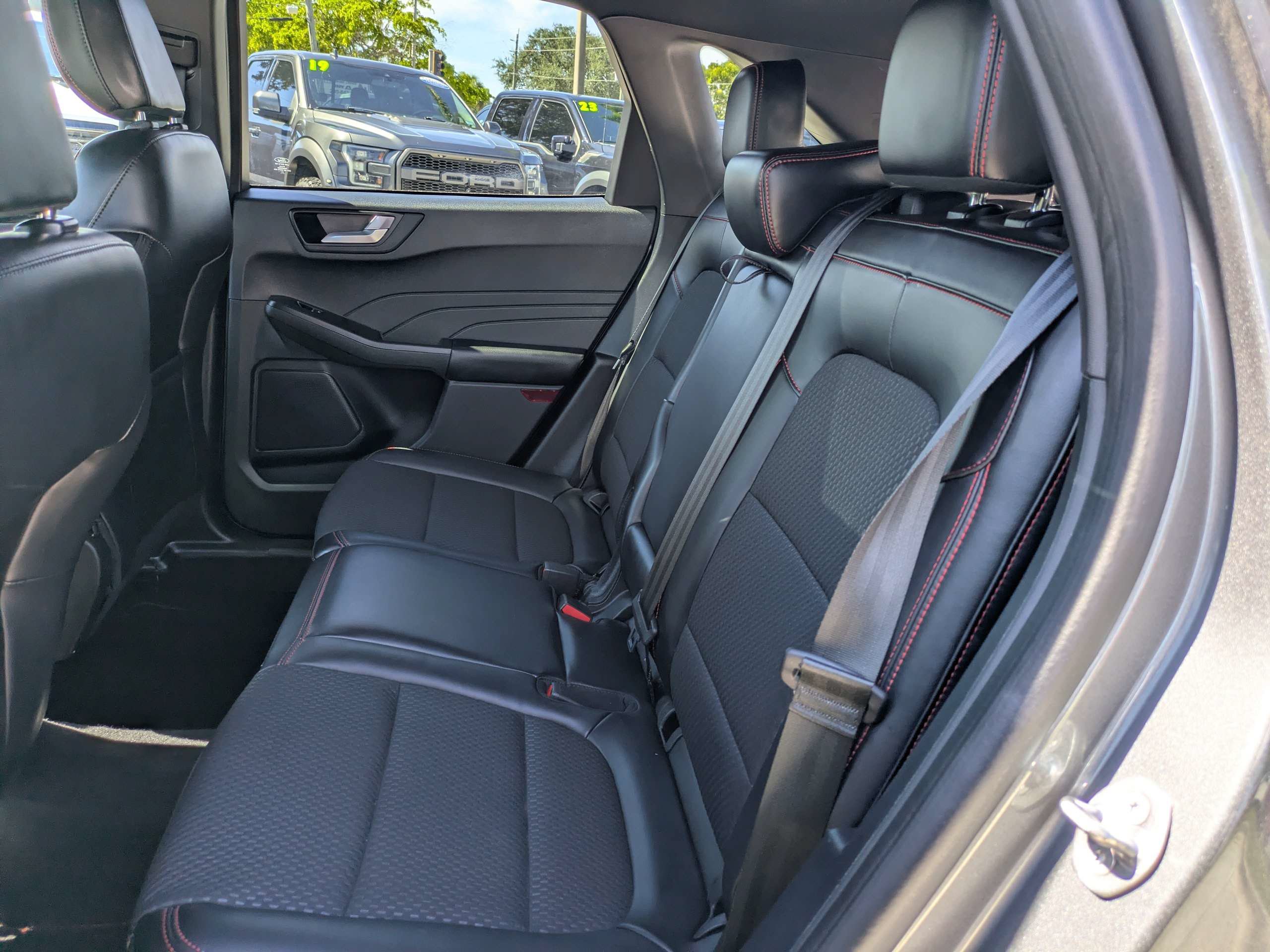 Used 2023 Ford Escape ST-Line w/ Tech Pack #1 FWD image 15