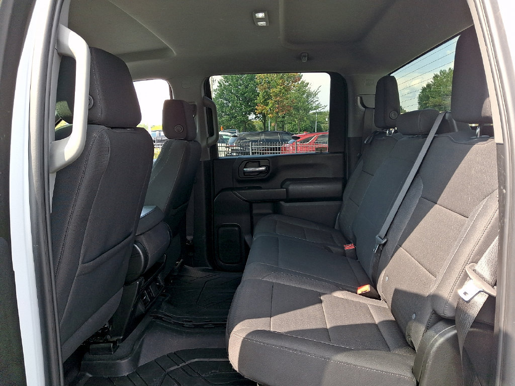 Used 2025 Chevrolet Silverado 2500 Custom w/ Custom Value Package AWD/4WD image 10