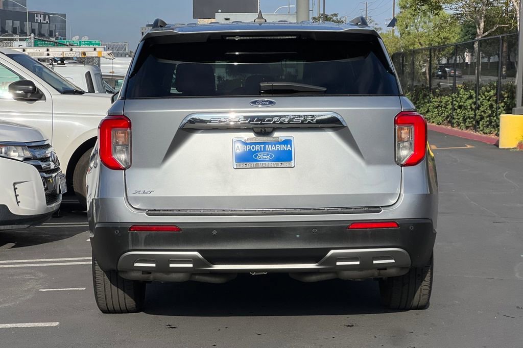 Certified 2022 Ford Explorer XLT w/ Equipment Group 202A image 7