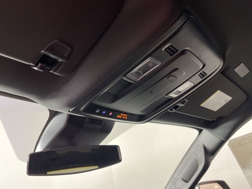 New 2026 Chevrolet Suburban LS image 28