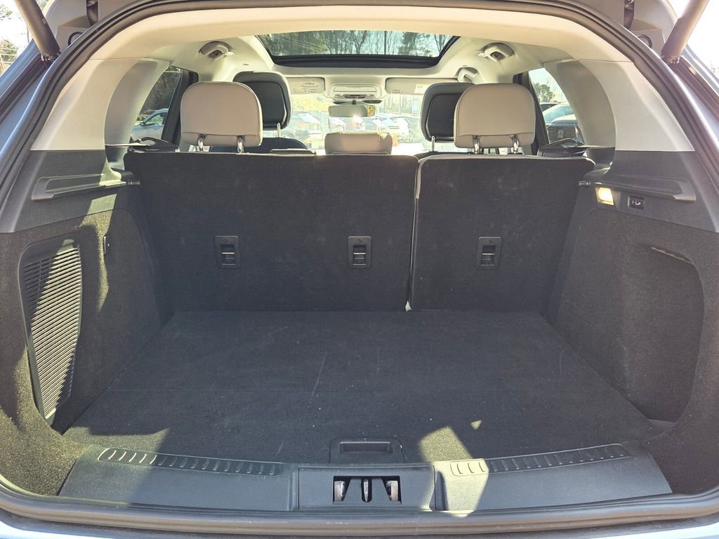 Used 2022 Lincoln Corsair Reserve w/ Equipment Group 201A image 17