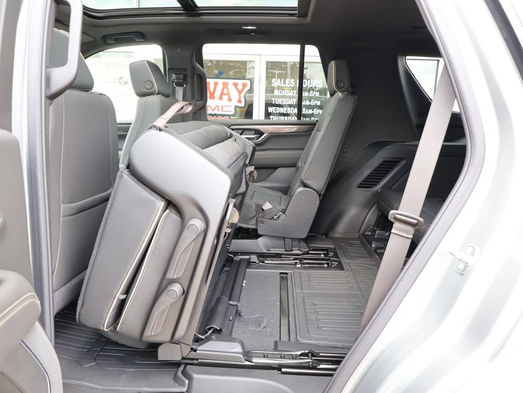 New 2026 GMC Yukon Elevation AWD/4WD image 31