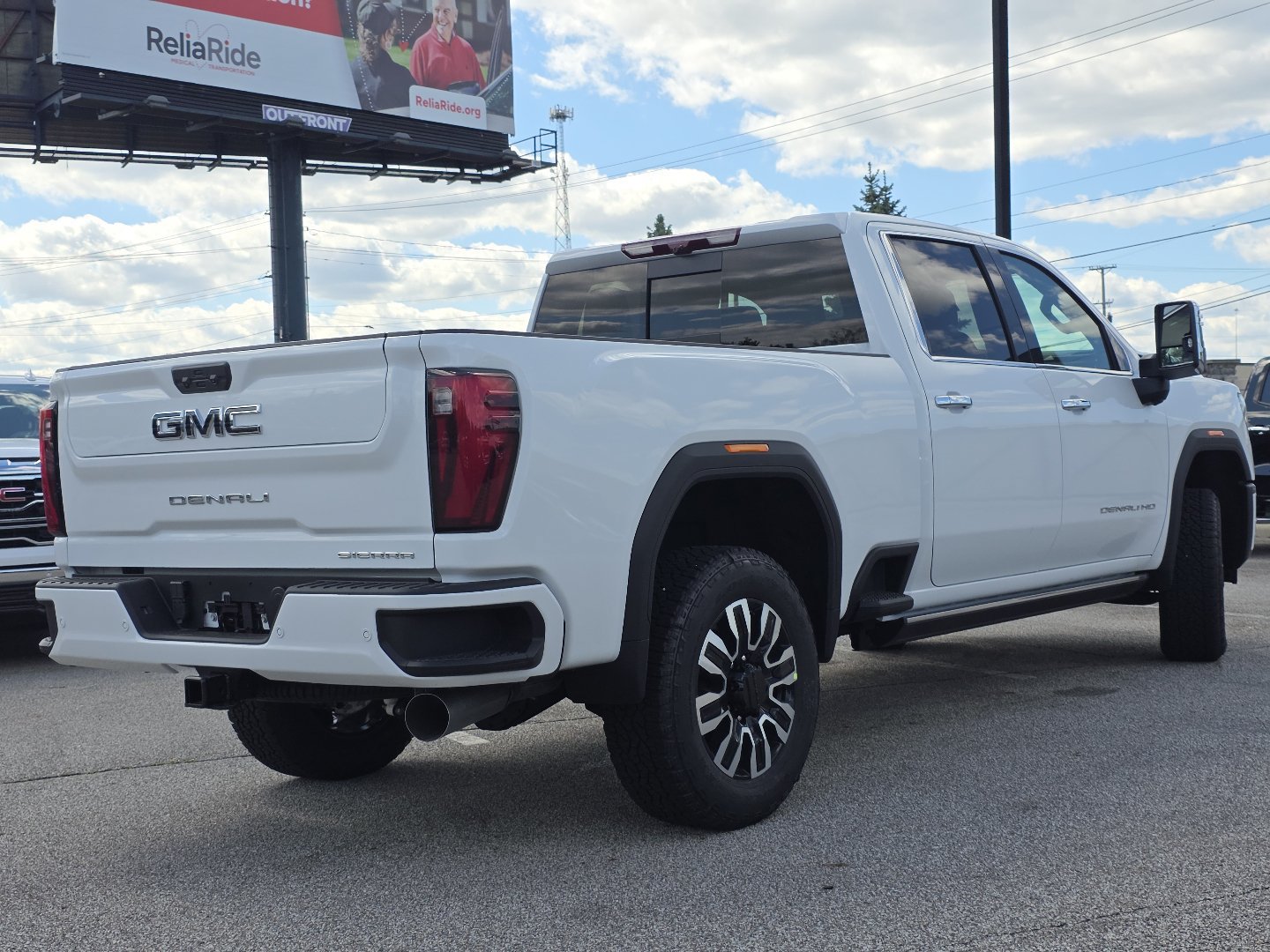New 2026 GMC Sierra 2500 Denali Ultimate AWD/4WD image 20