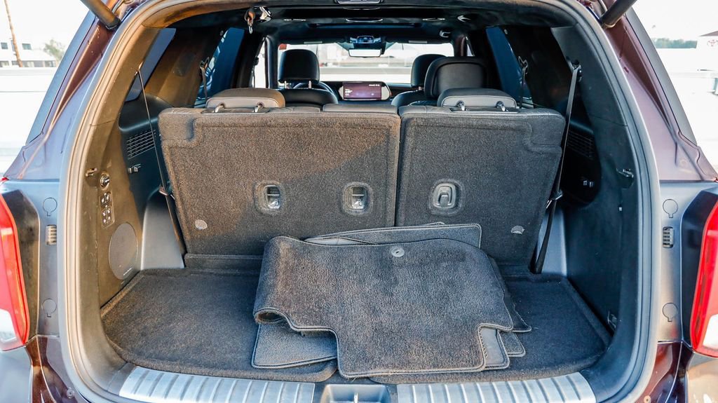 Used 2023 Hyundai Palisade Calligraphy image 28