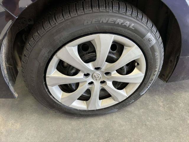 Certified 2022 Toyota Corolla LE FWD image 9