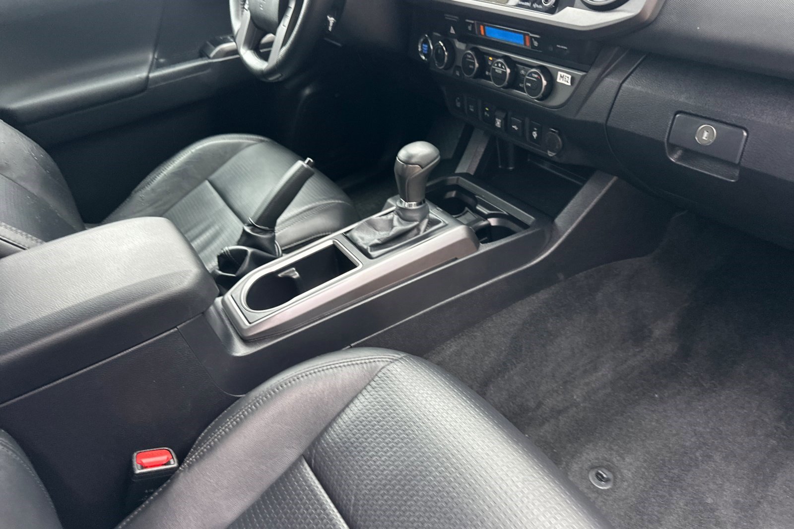 Used 2023 Toyota Tacoma TRD Sport image 32