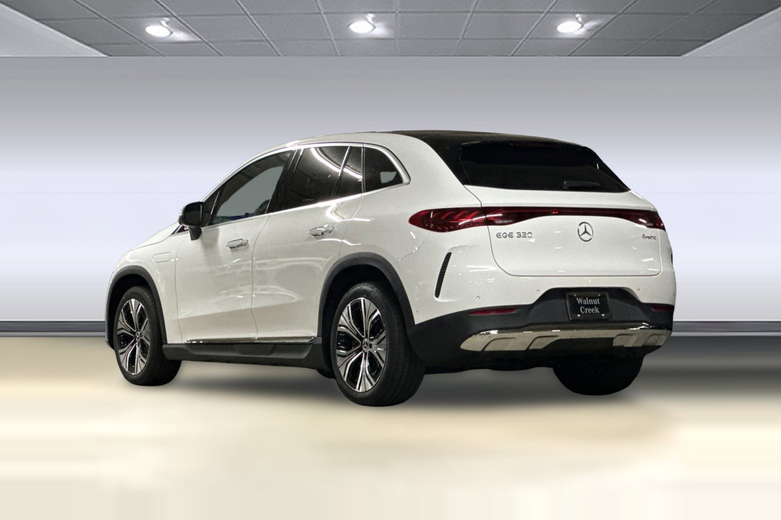 Used 2026 Mercedes-Benz EQE 320 4MATIC SUV image 3