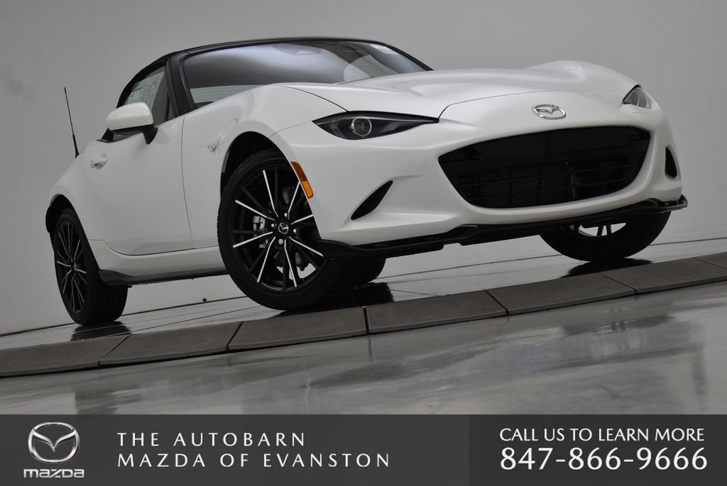 New 2025 MAZDA MX-5 Miata Grand Touring w/ Appearance Package image 3