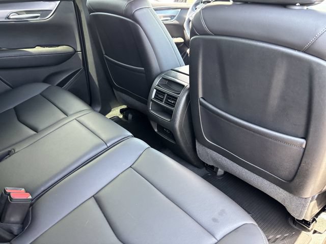 Used 2025 Cadillac XT5 Luxury FWD image 13