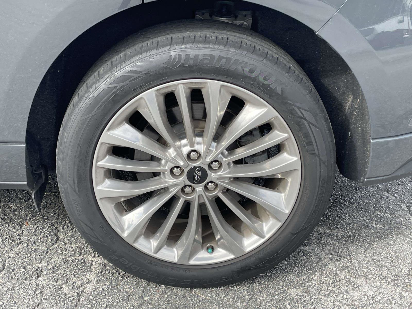 Used 2021 Ford Edge Titanium w/ Equipment Group 301A image 9