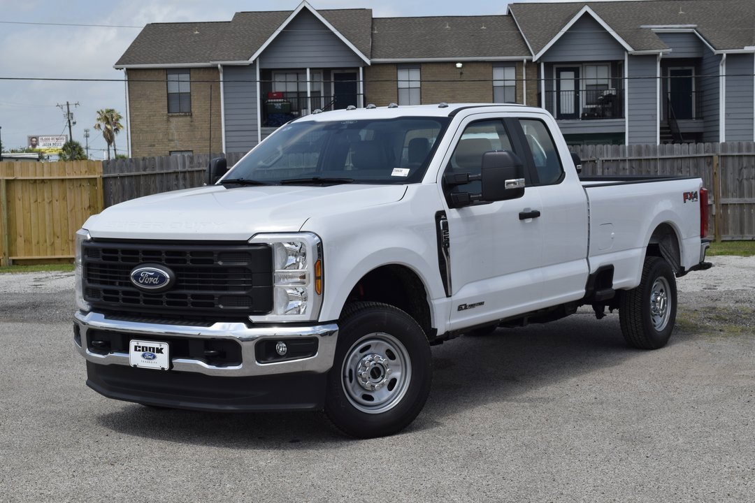 New 2025 Ford F250 XL w/ FX4 Off-Road Package video 1