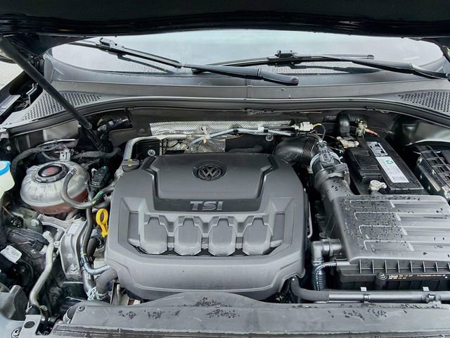 Used 2020 Volkswagen Tiguan SE image 30