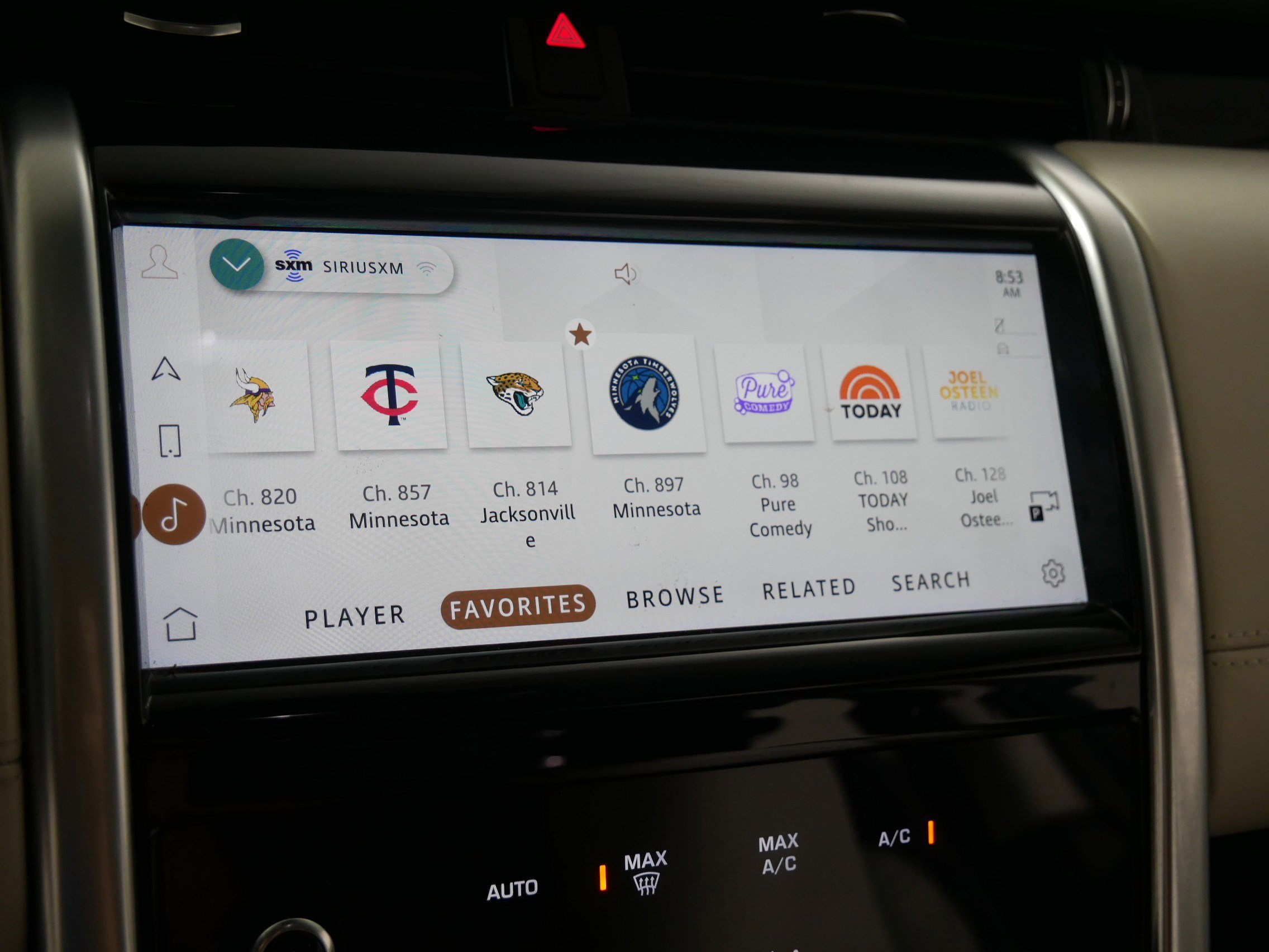 Used 2022 Land Rover Discovery Sport SE R-Dynamic image 22