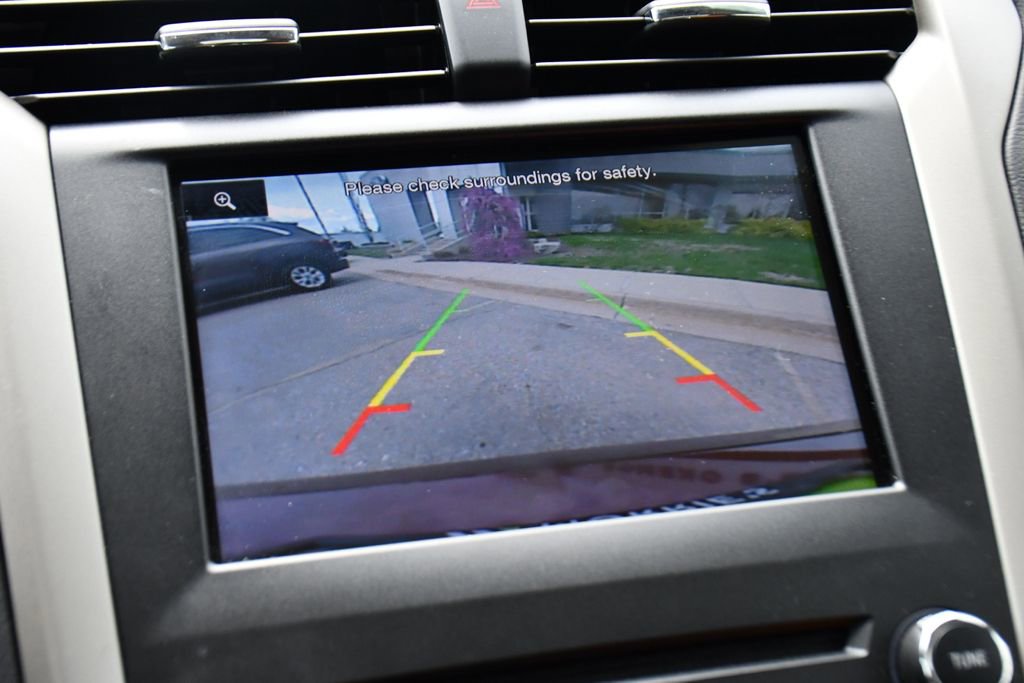 Used 2016 Ford Fusion SE w/ Equipment Group 202A FWD image 28