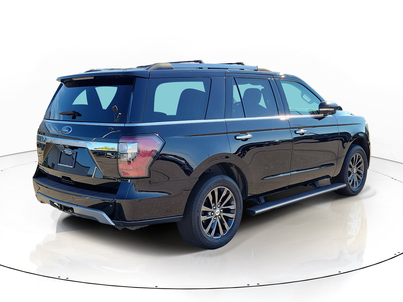 Used 2019 Ford Expedition Limited w/ Equipment Group 301A AWD/4WD image 3