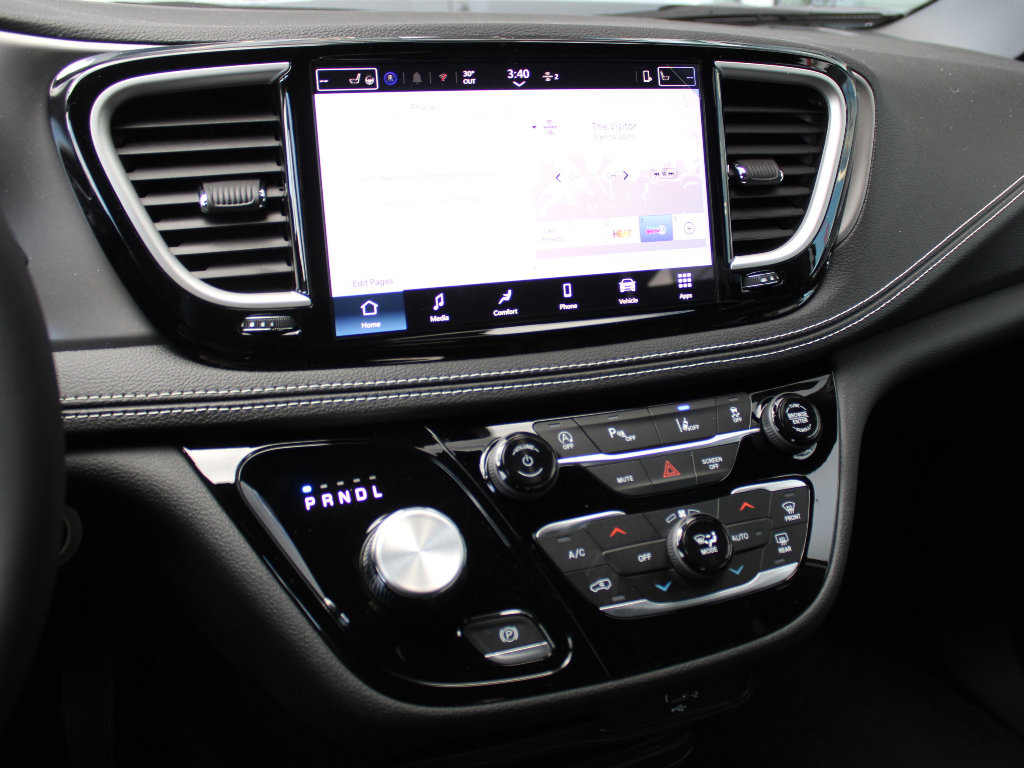 New 2026 Chrysler Pacifica Select image 19