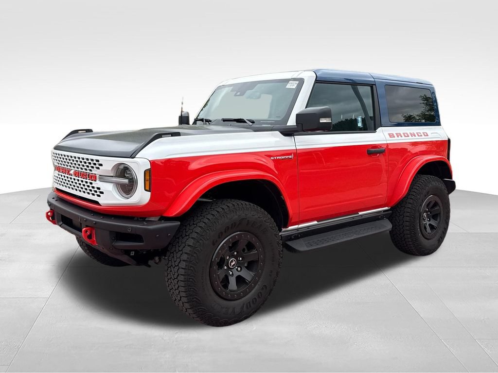 Used 2025 Ford Bronco Stroppe Edition AWD/4WD image 3