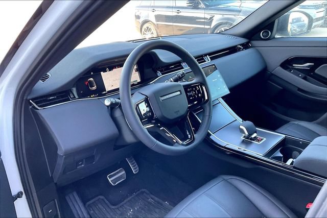 Used 2026 Land Rover Range Rover Evoque Dynamic SE AWD/4WD image 7