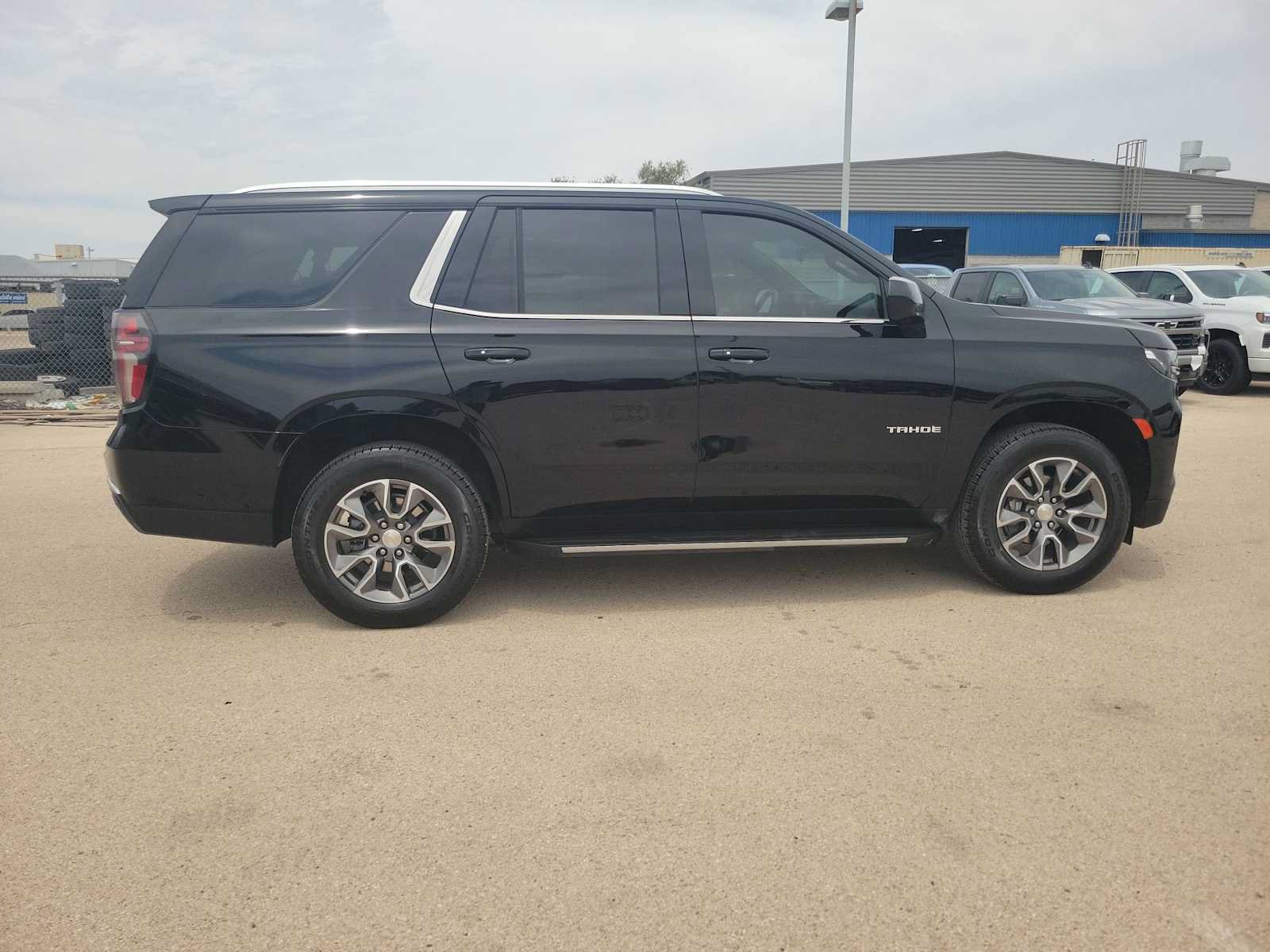 Used 2024 Chevrolet Tahoe LS w/ Max Trailering Package RWD image 9
