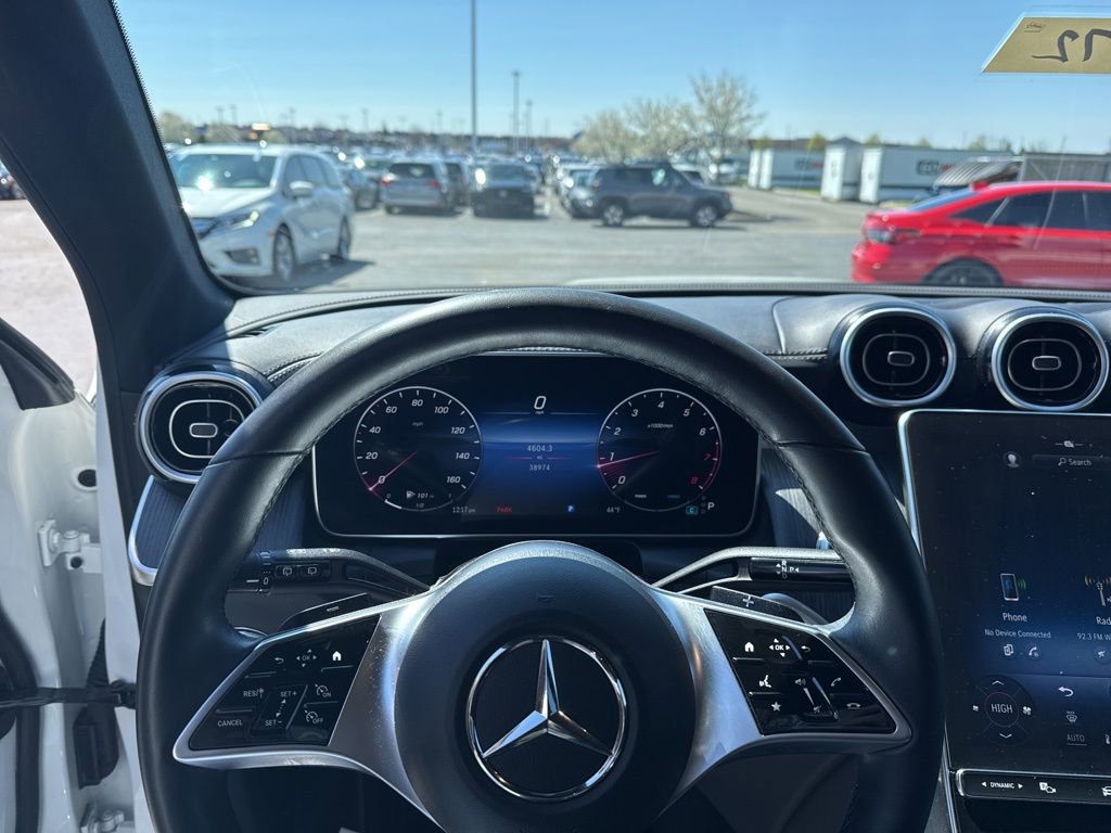 Used 2023 Mercedes-Benz GLC 300 4MATIC image 13